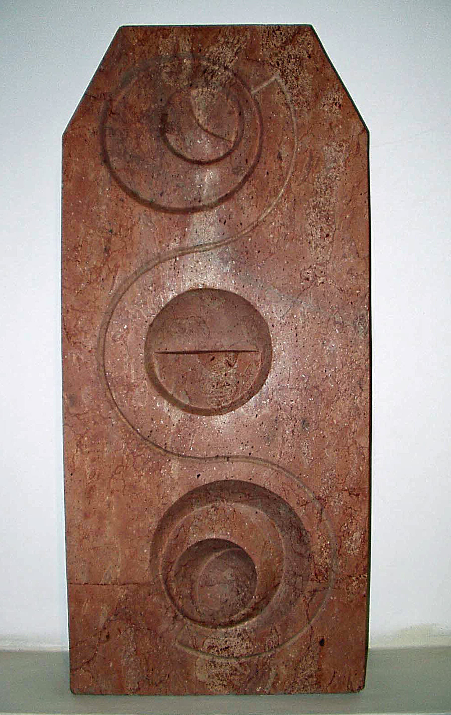 Estela Triple — Piedra